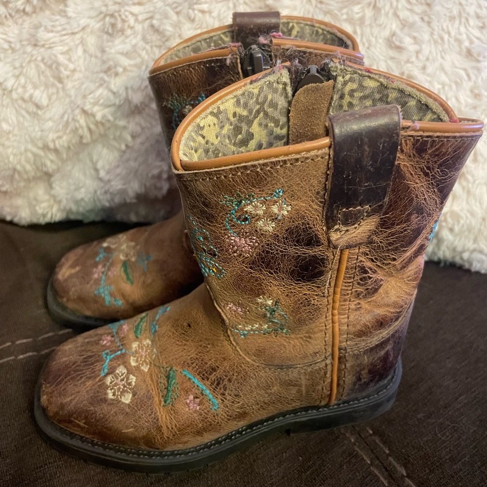 Kids cowgirl boots